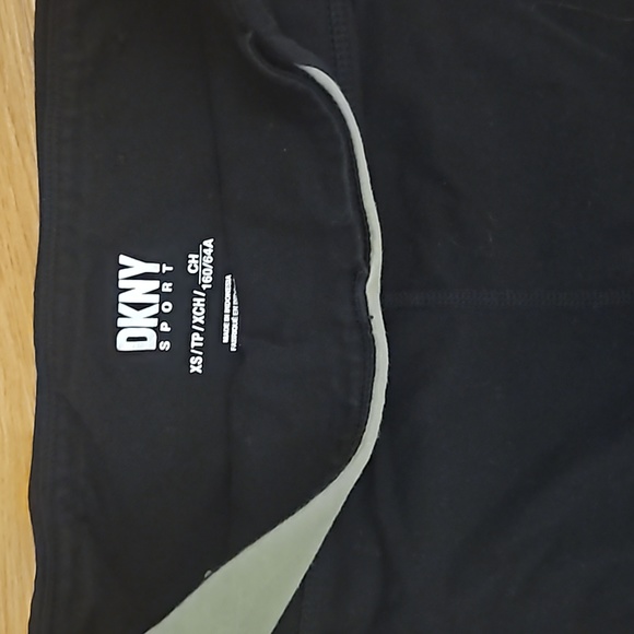 ★ 3 for $10 ★ DKNY Athletic Leggings - Picture 2 of 3